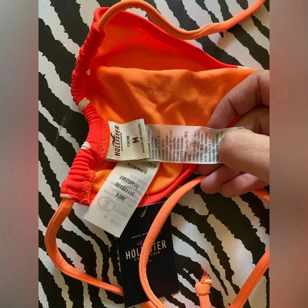 Hollister bikini top NWT - Picture 3 of 3